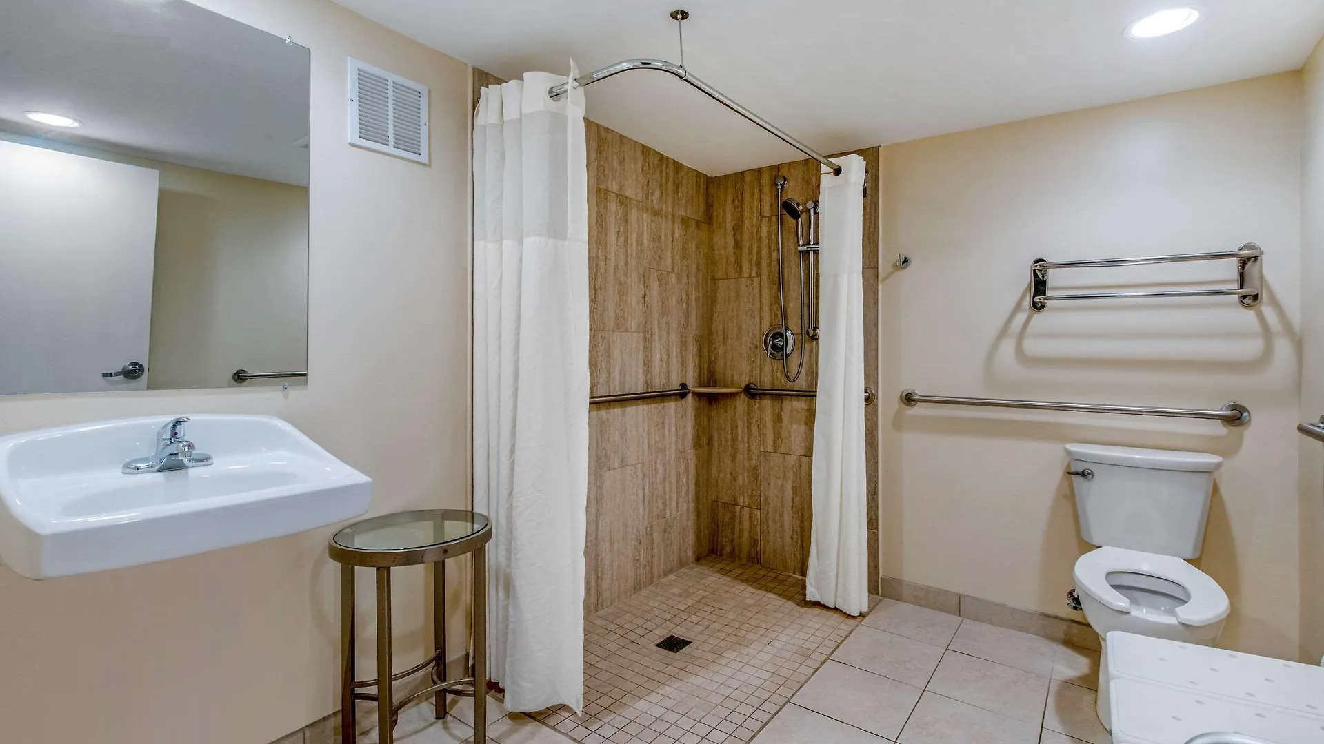 Quality Inn Savannah Historic District