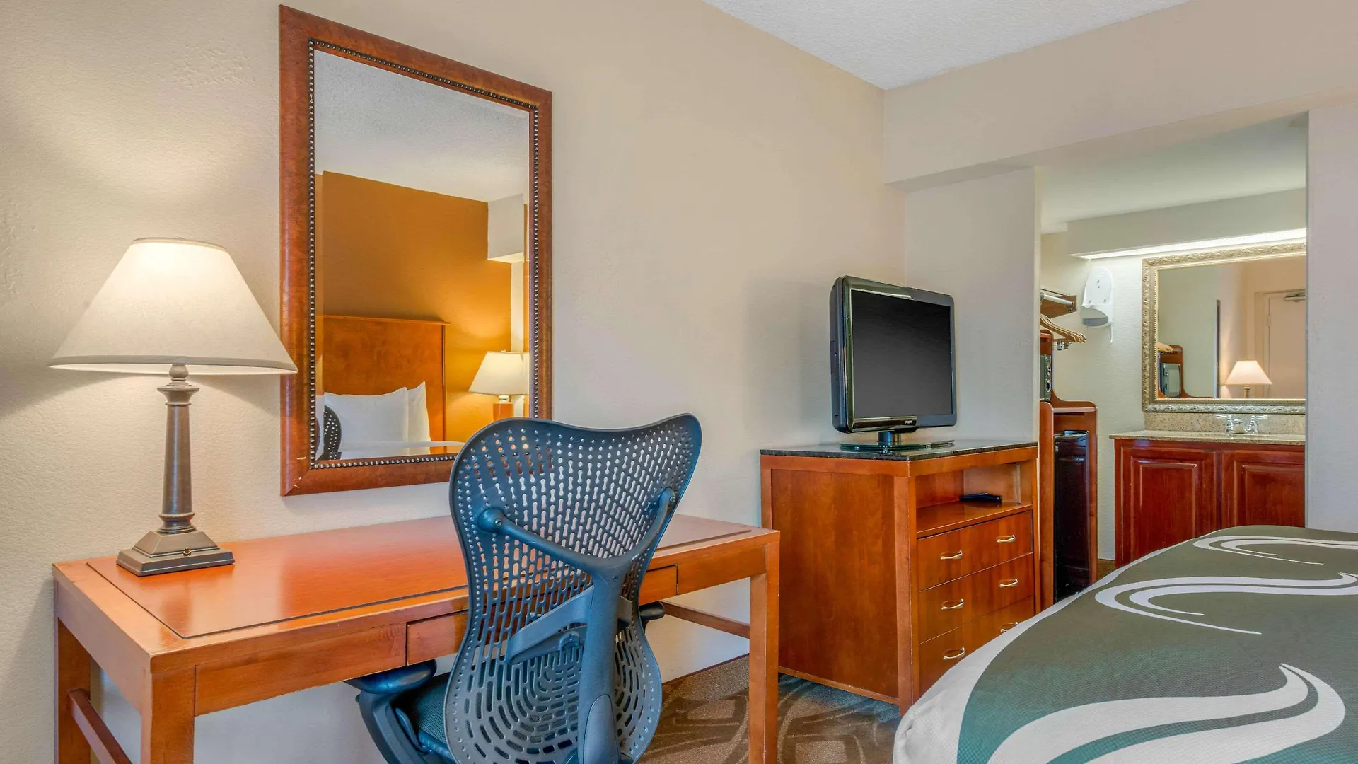 Quality Inn Savannah Historic District