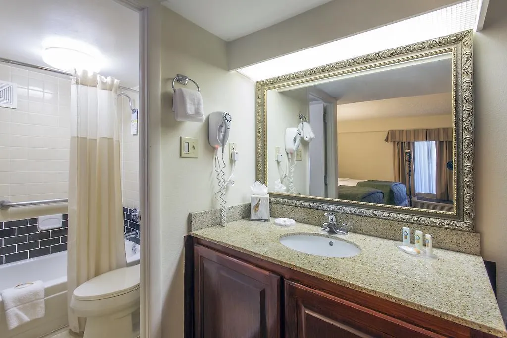 Quality Inn Savannah Historic District 2*,  United States