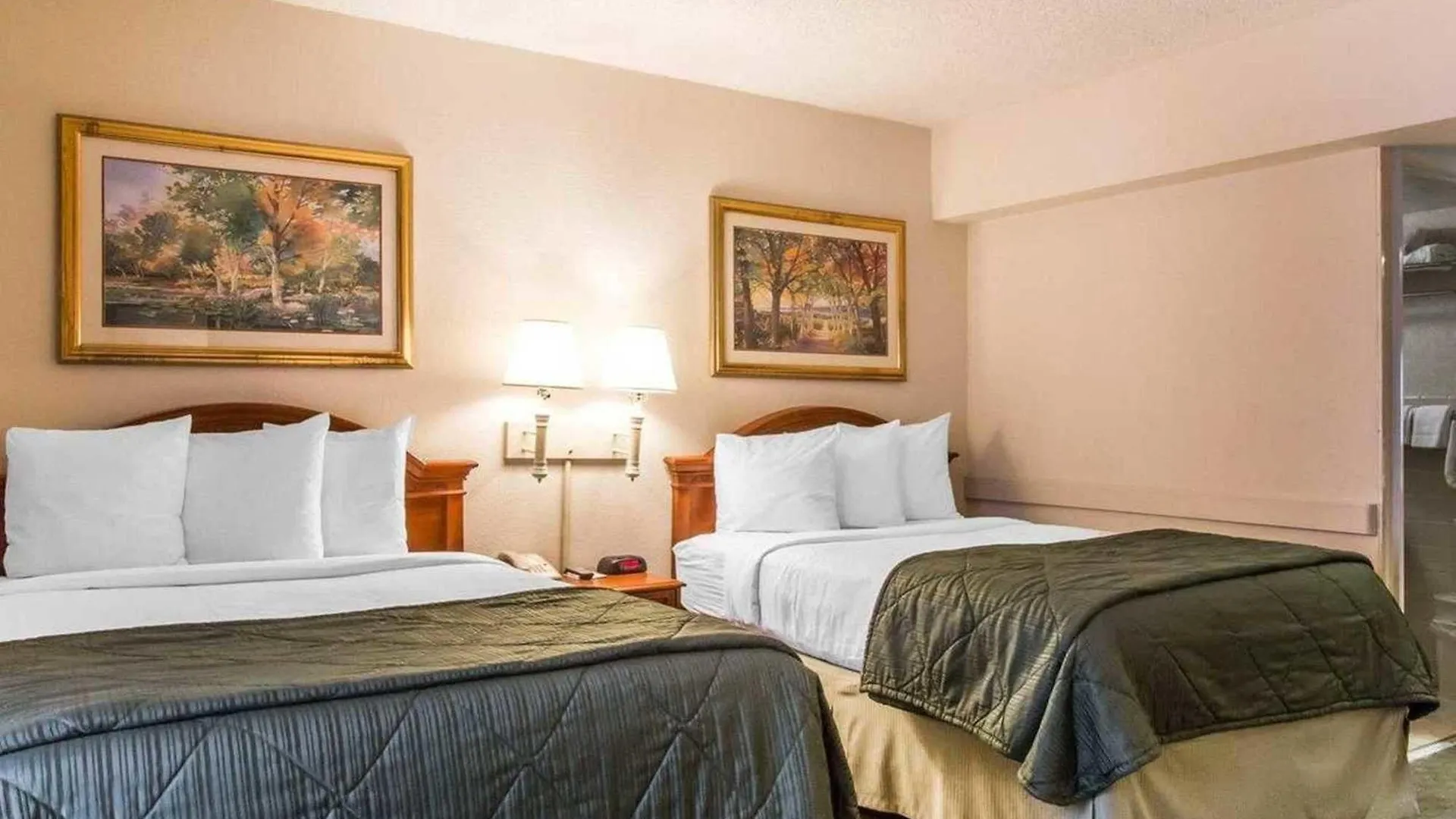 Quality Inn Savannah Historic District